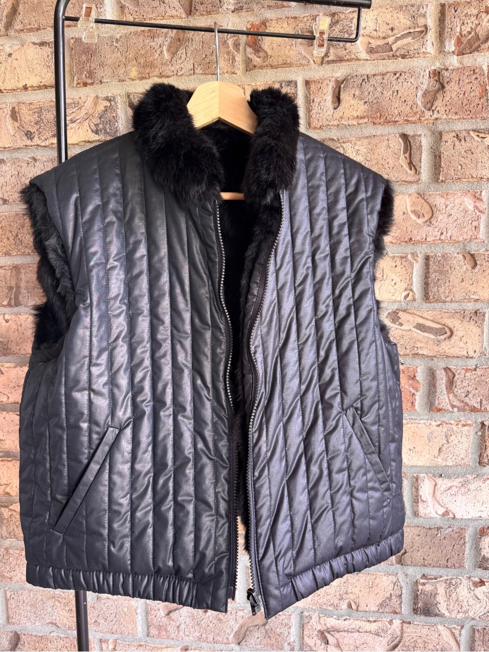 Vintage Reversible Black Rabbit Fur Vest Quilted Zip Front Women’s Size L - Picture 7 of 13